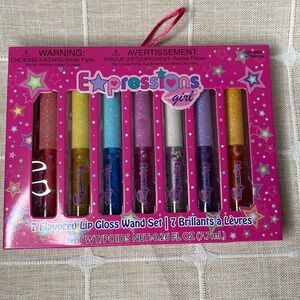 Expressions 7pc Fruity Flavored Lip Gloss Set in Assorted Non Toxic Kids‎ New